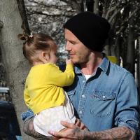 David Beckham (PSG) : balade avec Harper avant l'entraînement