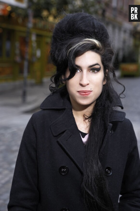 Le passé d'Amy Winehouse marqué par une tentative de suicide