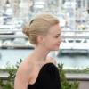 Carey Mulligan très classe en combi noire au photocall de Gatsby le Magnifique au Festival de Cannes 2013