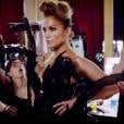 Dans  Live It Up,  Jennifer Lopez joue les mannequins