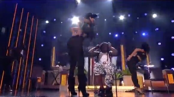 Nicki Minaj shake son booty pour Lil Wayne : lap dance sexy pendant les Billboard Music Awards 2013