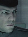 John Harrison livre un message pirate contre Spock dans Star Trek Into Darkness