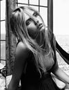 Cara Delevingne devient l'égérie de la collection automne-hiver 2013 de la marque Yves Saint Laurent