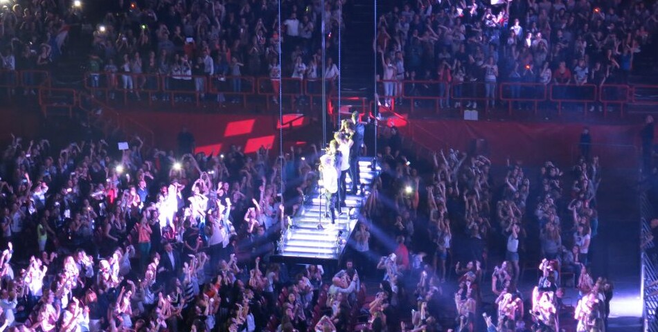 Les One Direction Lors De Leur Concert à Bercy En Avril 2013 Purebreak