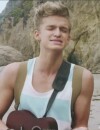Summertime of Our Lives, le nouveau clip de Cody Simpson