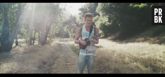 Summertime of Our Lives est le nouveau single de Cody Simpson