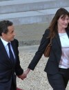 Carla Bruni et Nicolas Sarkozy pendant la passation de pouvoir en mai 2012