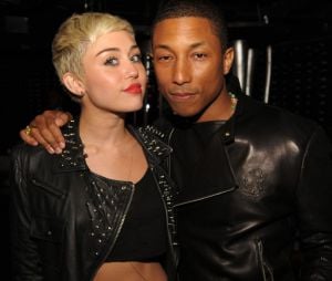 Pharrell Williams en compagnie de Miley Cyrus