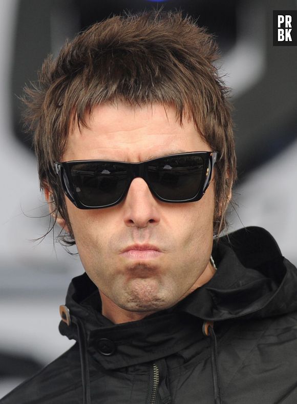 Liam Gallagher et les Beady Eye au festival de Glastonbury 2013