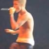 Justin Bieber perd son pantalon en plein concert à Los Angeles
