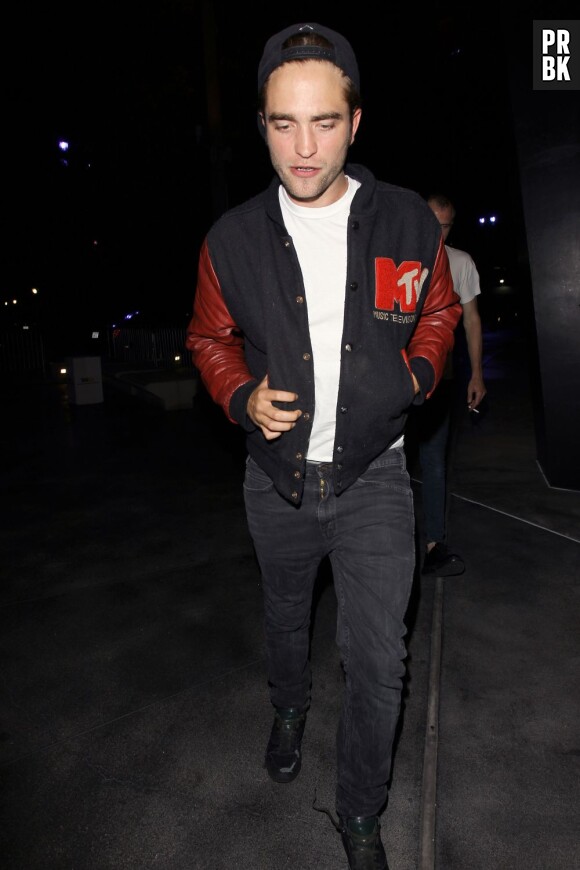 Robert Pattinson au Staples Center de L.A, lundi 1er juillet 2013