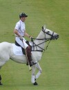 Le Prince William se fait un match de polo en attendant l'accouchement de Kate Middleton