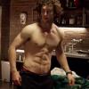 Dans Kick Ass 2, Aaron Taylor-Johnson endosse de nouveau le rôle du super-héros lycéen