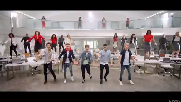 One Direction : Best Song Ever, le clip 100% déjanté qui parodie Hollywood