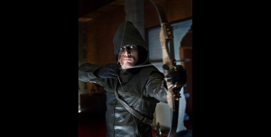 Arrow saison 2 : de nouveaux ennemis pour Oliver