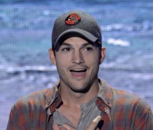 Ashton Kutcher aux Teen Choice Awards 2013