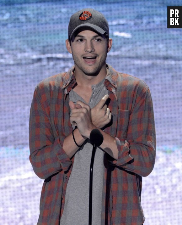 Ashton Kutcher aux Teen Choice Awards 2013
