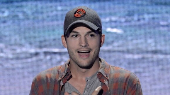 Ashton Kutcher dévoile son vrai prénom aux TCA 2013
