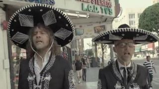 Moby : The Perfect Life, le clip complétement déluré