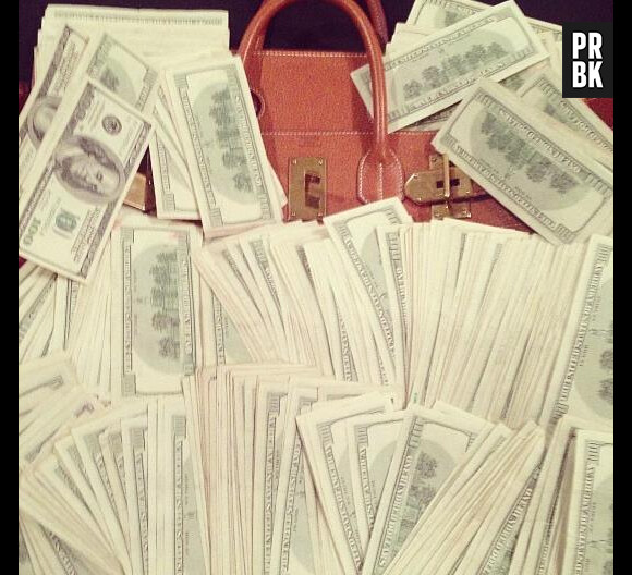 Kourtney Kardashian : Scott Disick a trop d'argent