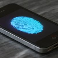 iPhone 5S : le scanner d'empreinte digitale déjà critiqué