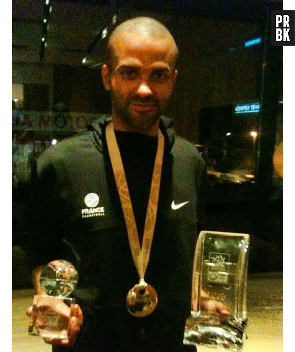 Tony Parker et les Bleus sacrés champions d'Europe 2013 de basket le 22 septembre 2013, à Ljubljana en Slovénie