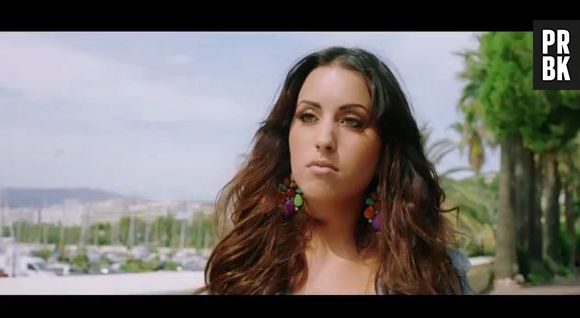 Les Anges 5 : Maude dévoile son nouveau clip, Love Not Money.