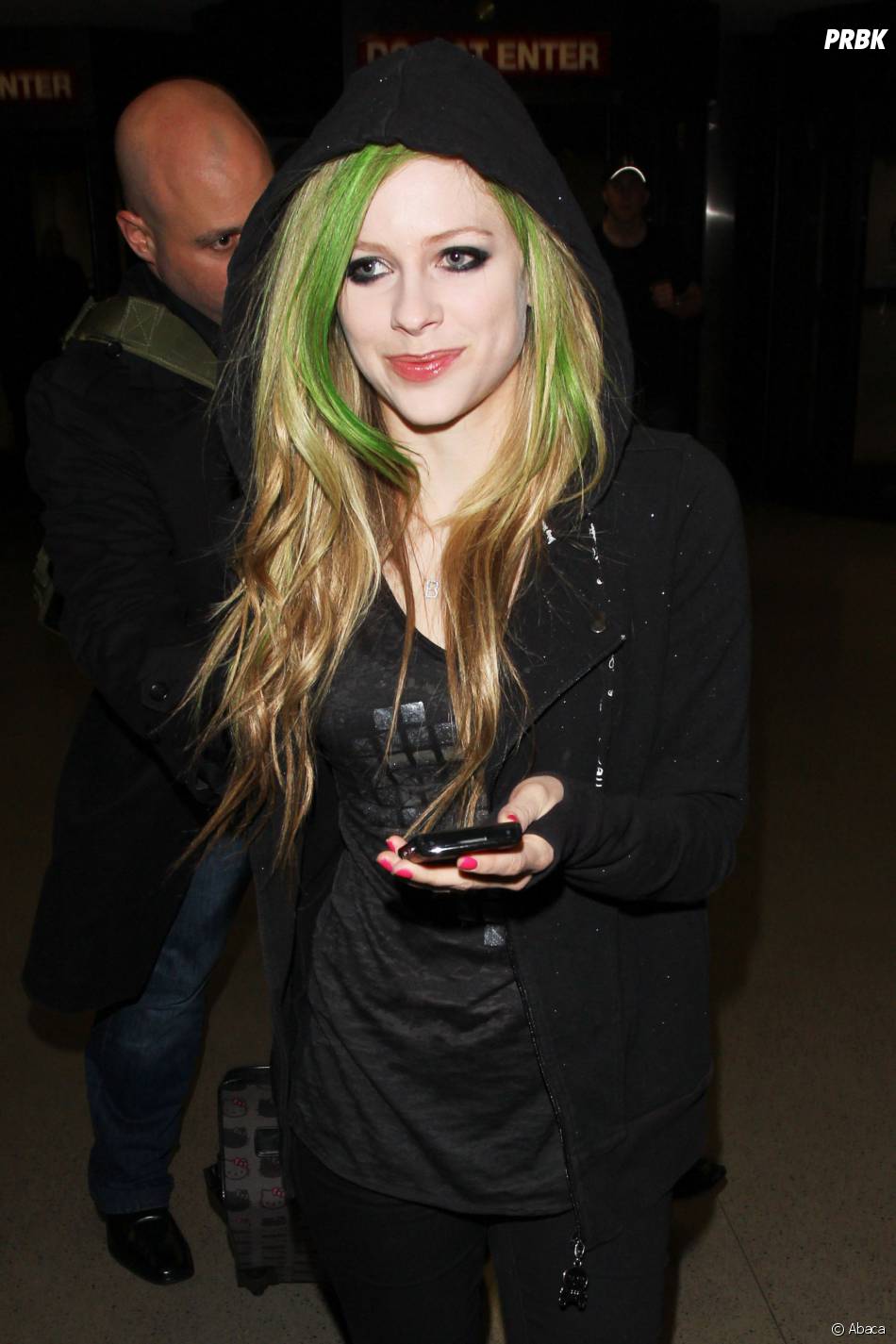 Avril Lavigne, un mauvais exemple avec ses cheveux ?