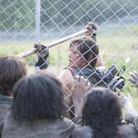 The Walking Dead saison 4, épisode 2 : les zombies débarquent dans la prison