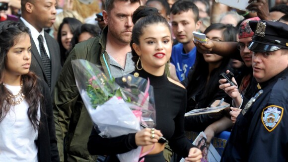 Selena Gomez (re)clashée par Lorde mais soutenue par ses fans à New York