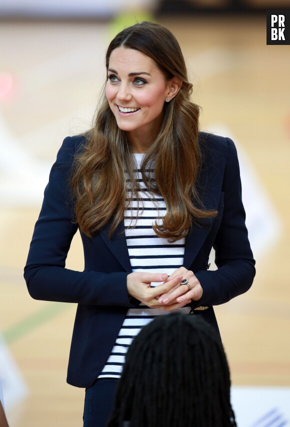 Kate Middleton en solo sans William, le 18 octobre 2013 à Londres