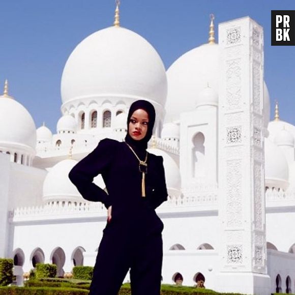 Rihanna voilée à Abu Dhabi dimanche 20 octobre