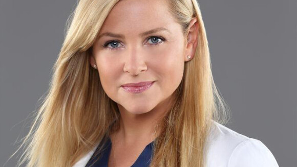 Grey's Anatomy saison 10 : Jessica Capshaw défend Arizona