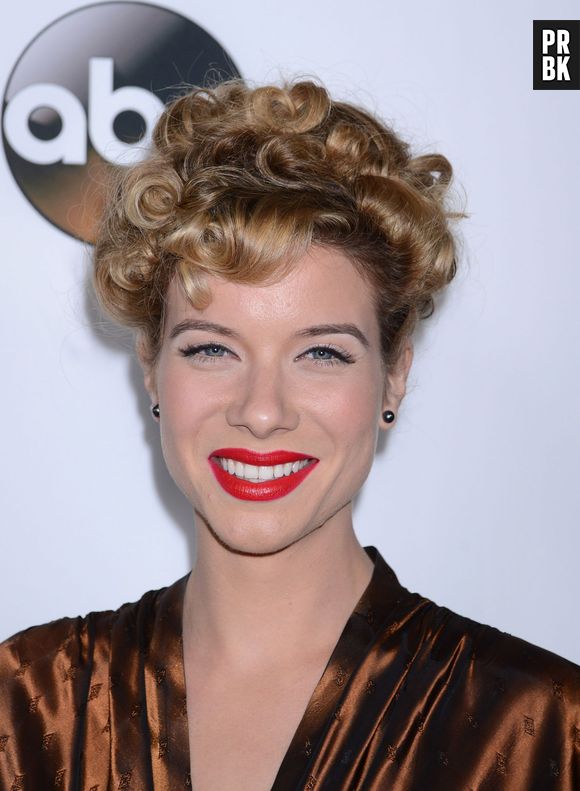 Grey's Anatomy saison 10 : Tessa Ferrer défend son personnage, Leah