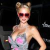 Paris Hilton sexy en Miley Cyrus ce samedi 26 octobre, à la fête d'Halloween de Kate Hudson, à LA