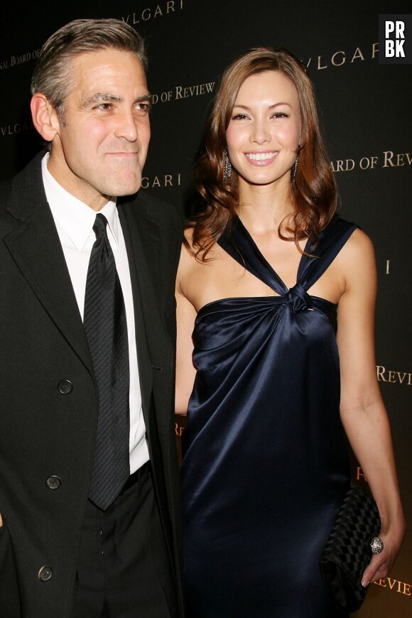 George Clooney et Sarah Larson à New York en janvier 2008.