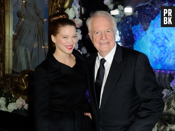 Léa Seydoux et André Dussollier (à l'affiche du film La Belle et la Bête) allument les vitrines de Noël des Galeries Lafayette Haussmann, le 6 novembre 2013 à Paris