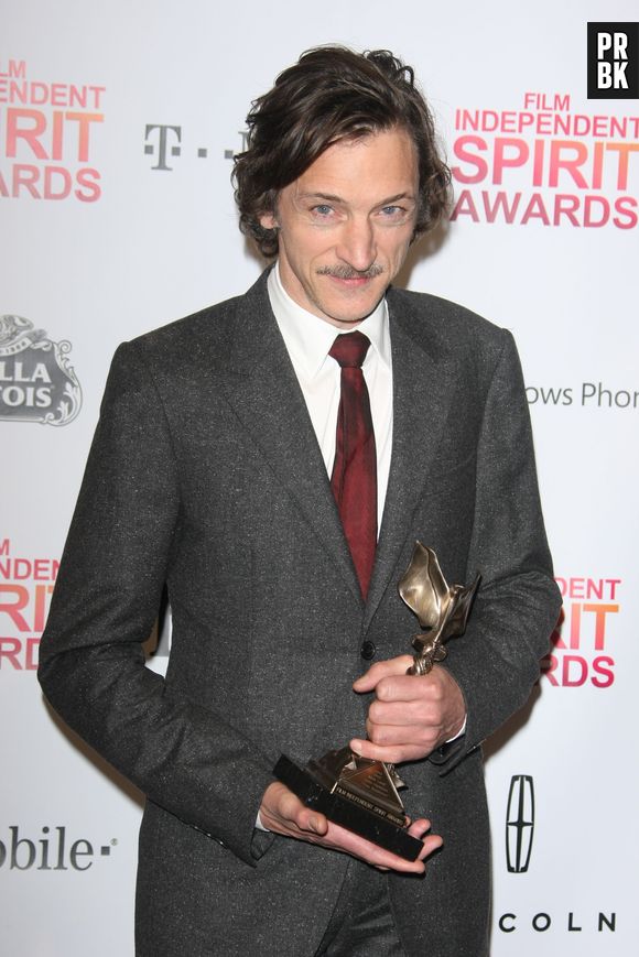 John Hawkes inspire les producteurs de Man of Steel 2