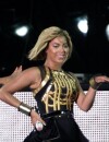 Beyoncé avec un fan au téléphone en Facetime lors d'un concert à Adelaïde le 5 novembre 2013
