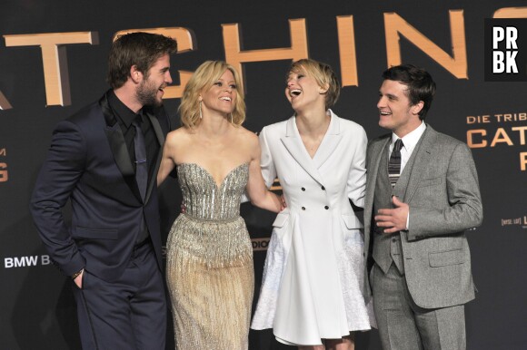 Les acteurs à l'avant-première d'Hunger Games l'embrasement à Berlin le 12 novembre 2013