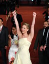 Jennifer Lawrence aux anges à l'avant-première d'Hunger Games l'embrasement à Rome le 14 novembre 2013