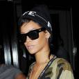 Rihanna : un cliché d'elle nue, dans une position suggestive, circule sur la toile