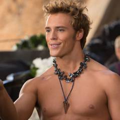 Hunger Games l'embrasement : Sam Claflin pas à l'aise avec son corps. Et pourtant...