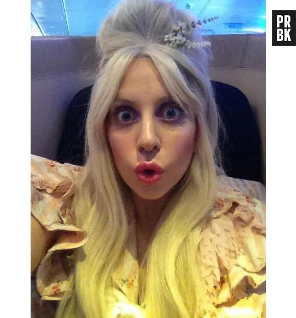 Lady Gaga s'en prend à ses détracteurs sur Twitter