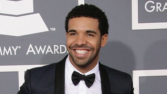 Drake en couple... mais pas avec Rihanna ?