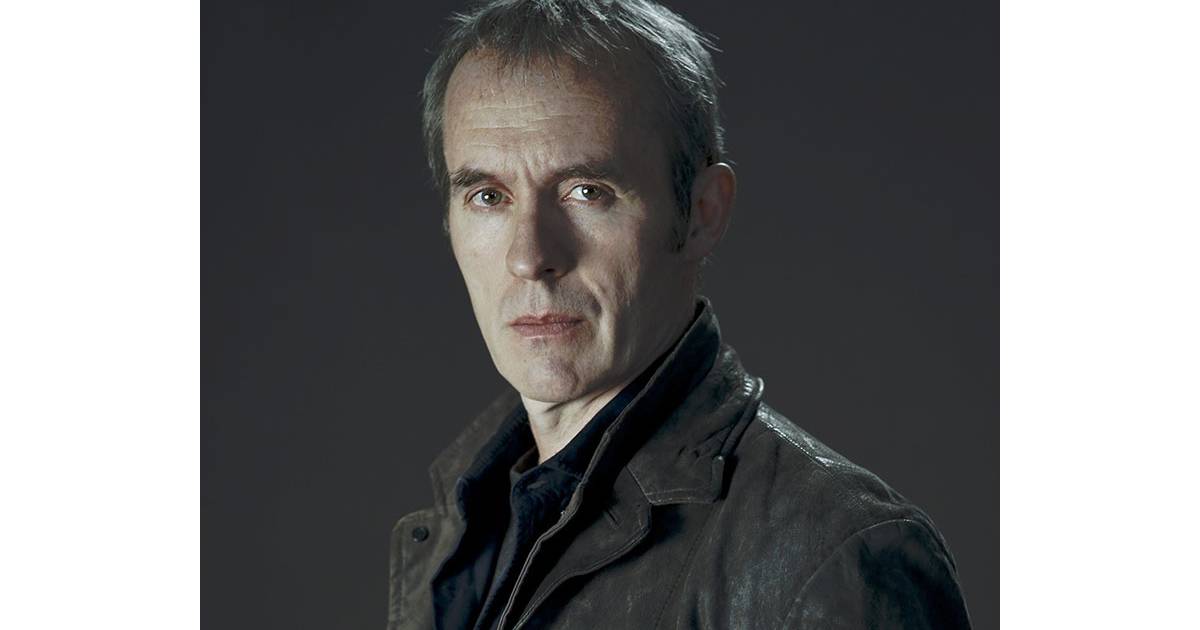 Son Vrai Visage - Saison 1 Le Tunnel saison 1 : Karl infidèle - Purebreak