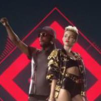 Will I Am et Miley Cyrus : Feelin&#039; Myself, 4 choses à retenir du clip futuriste