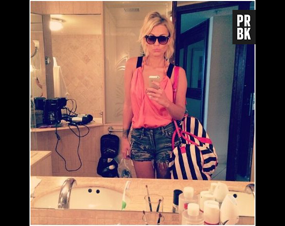 Caroline Receveur a posté des photos d'elle en bikini