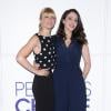 People's Choice Awards 2014 : Beth Behrs et Kat Dennings de 2 Broke Girls à l'animation