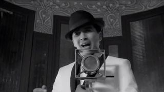 Tunisiano : Paris, le clip façon gentleman des années 20